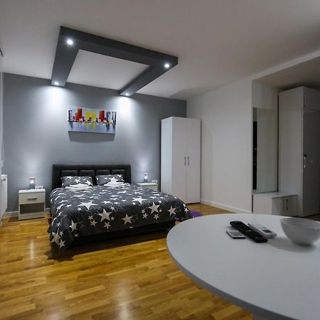 Manirosi 3 Apartman Subotica Exterior foto