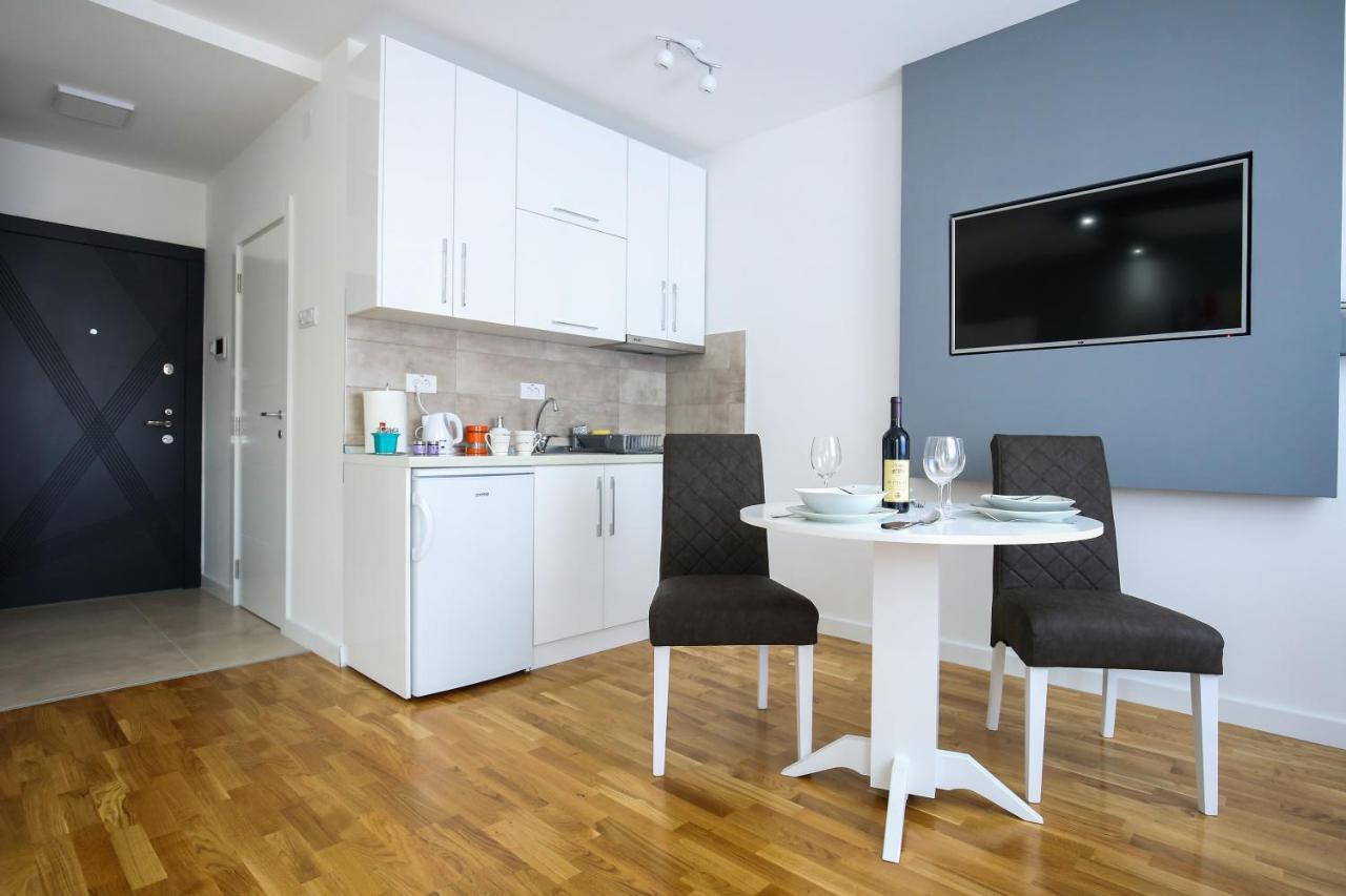 Manirosi 3 Apartman Subotica Exterior foto