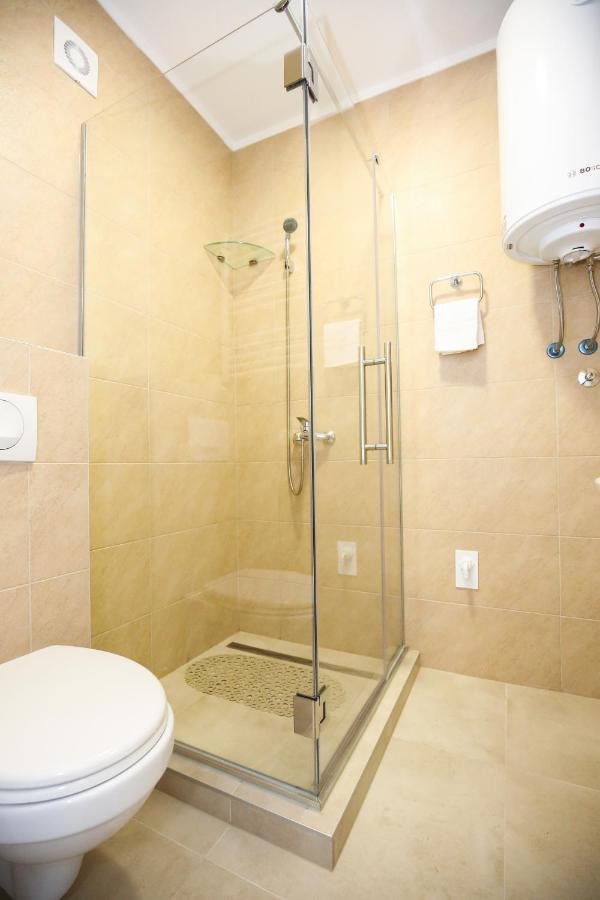 Manirosi 3 Apartman Subotica Exterior foto