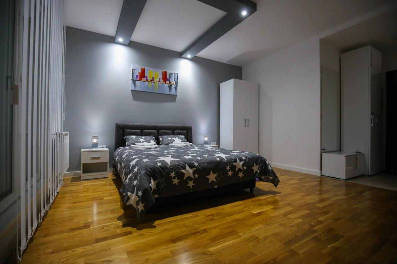 Manirosi 3 Apartman Subotica Exterior foto